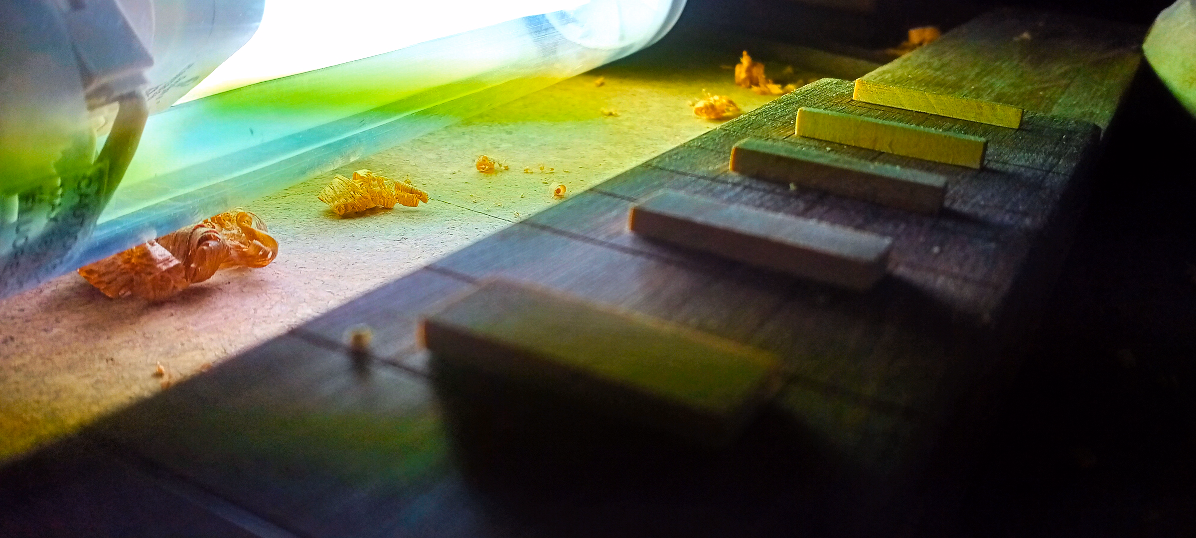 Inlay Under Lamp
